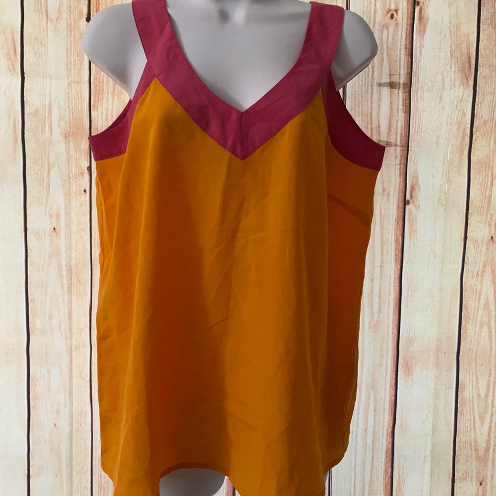 Airy tropical tank top